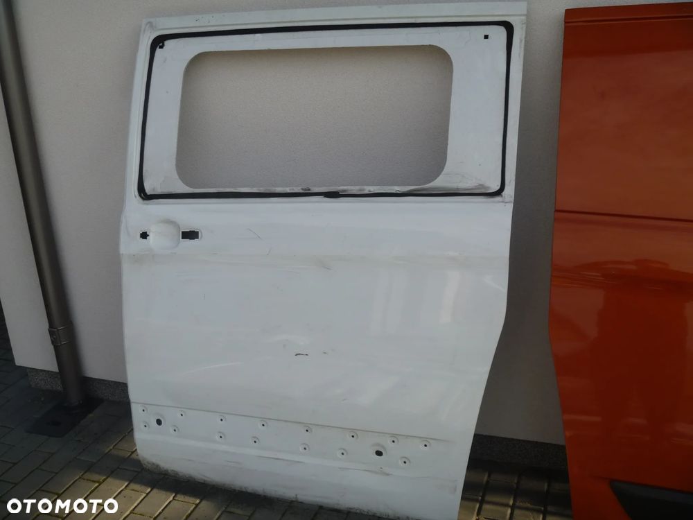 FORD TRANSIT TOURNEO CUSTOM DRZWI TYLNE LEWE SUWANE - 3