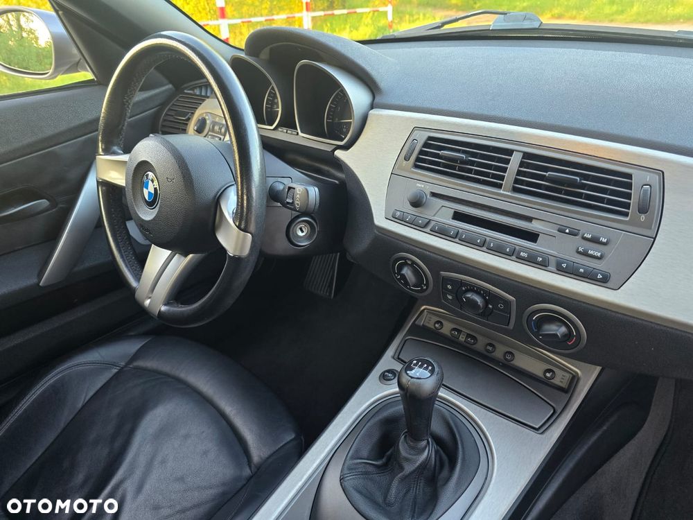 BMW Z4 2.5i - 28