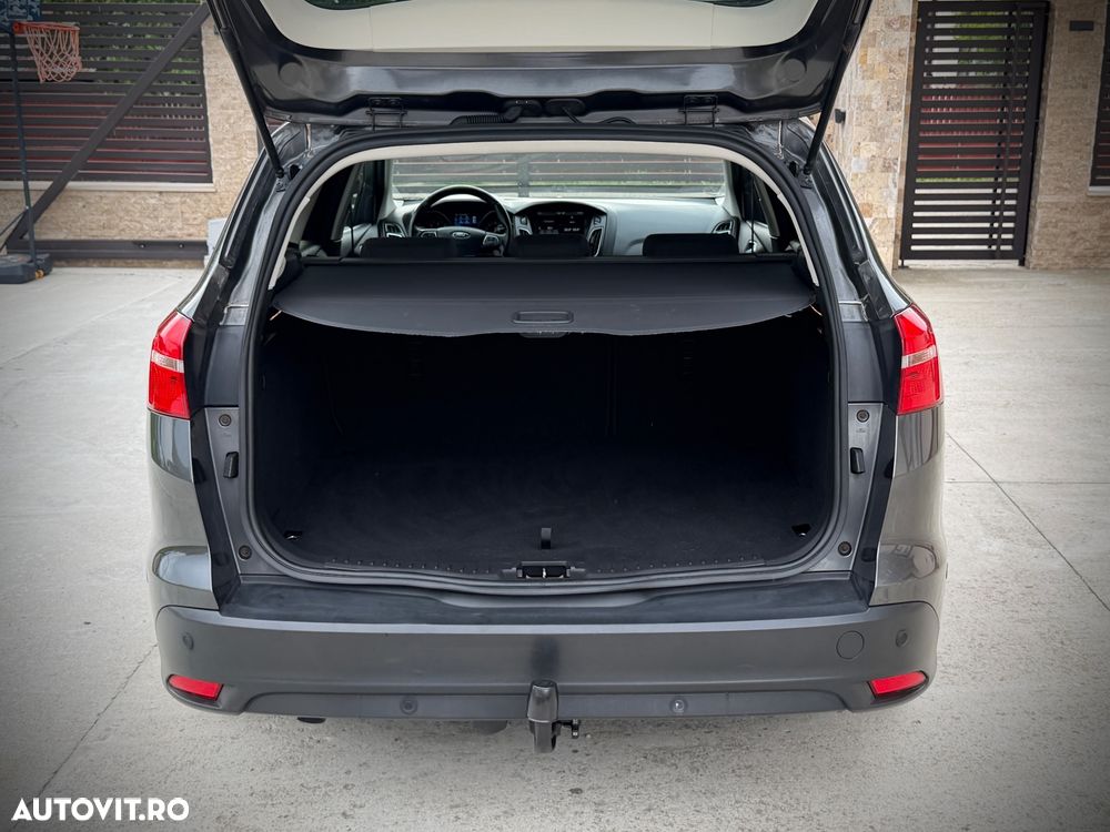 Ford Focus - 21
