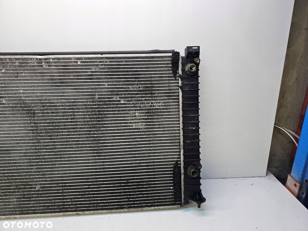 CHŁODNICA WODY 2.0 TDI AUDI A6 C6 4F0121251AE - 4