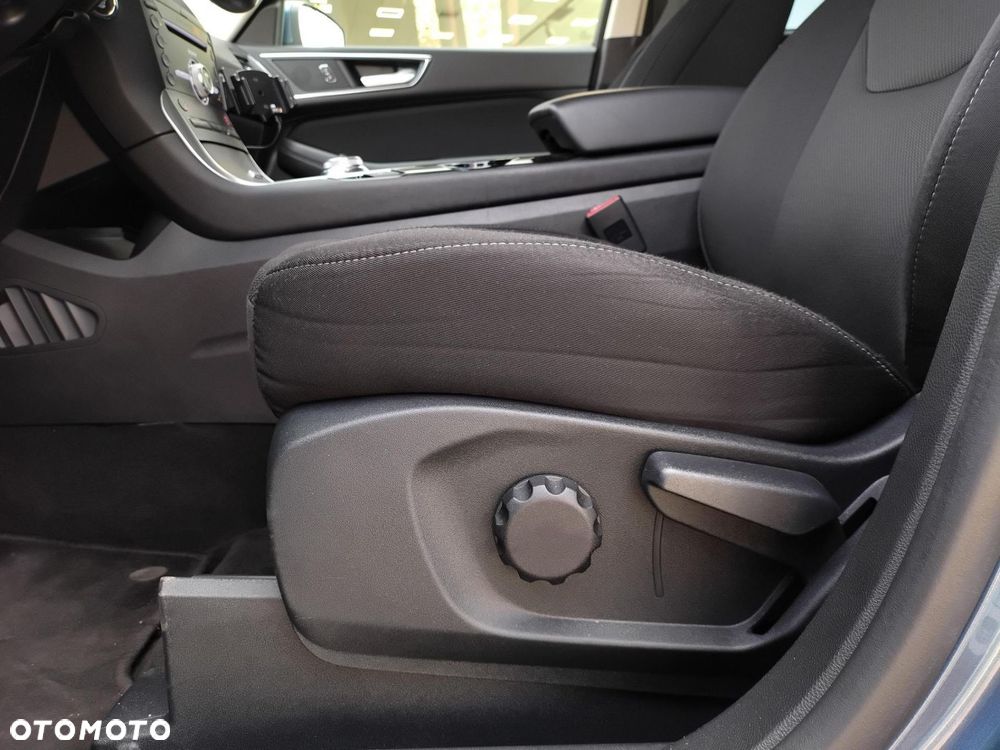 Ford S-Max 2.0 EcoBlue Titanium - 26