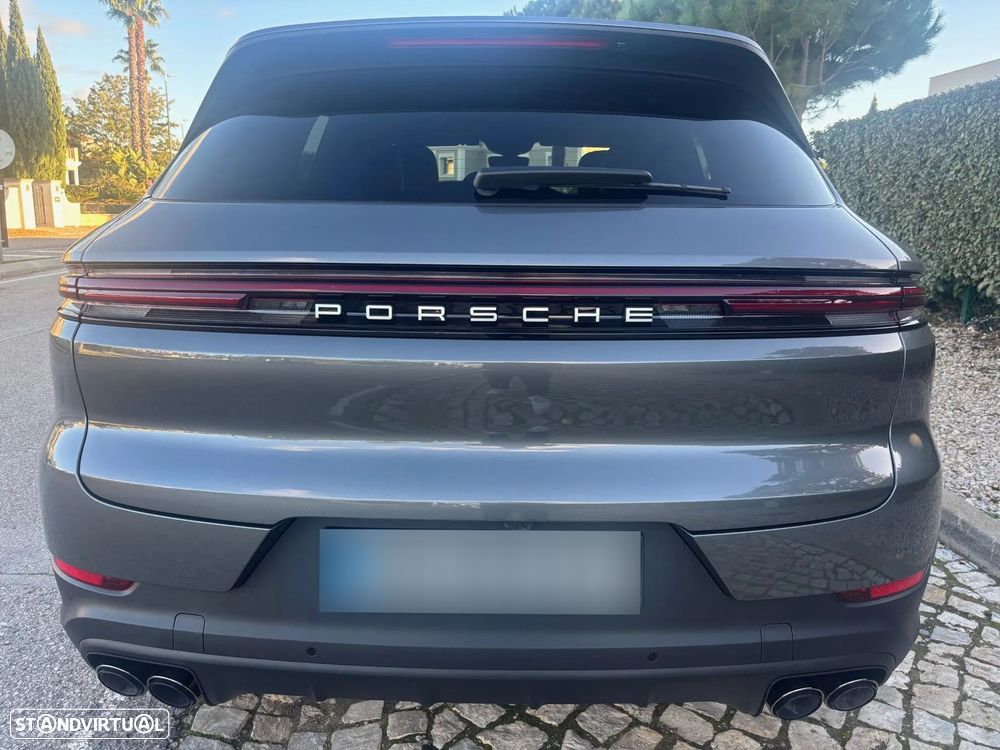 Porsche Cayenne E-Hybrid - 4