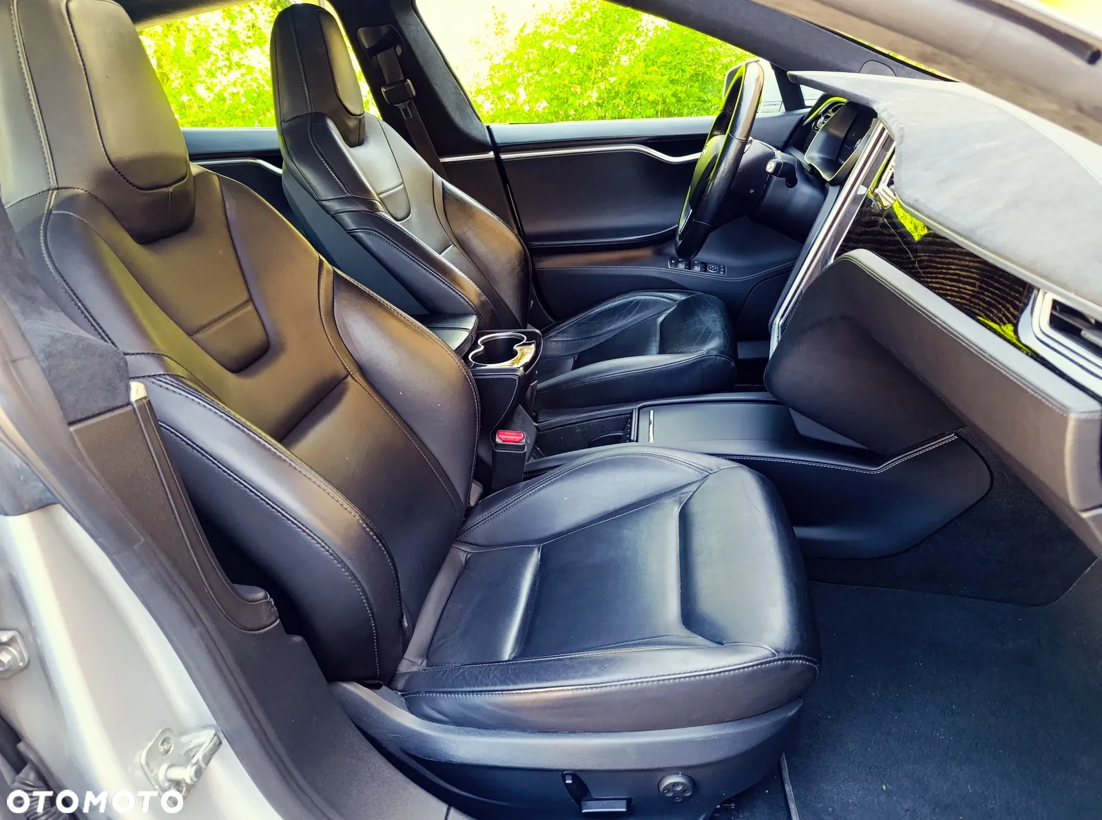 Tesla Model S Long Range Plus - 10