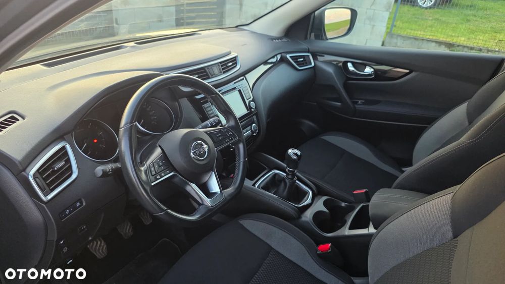 Nissan Qashqai 1.5 dCi N-Connecta - 12