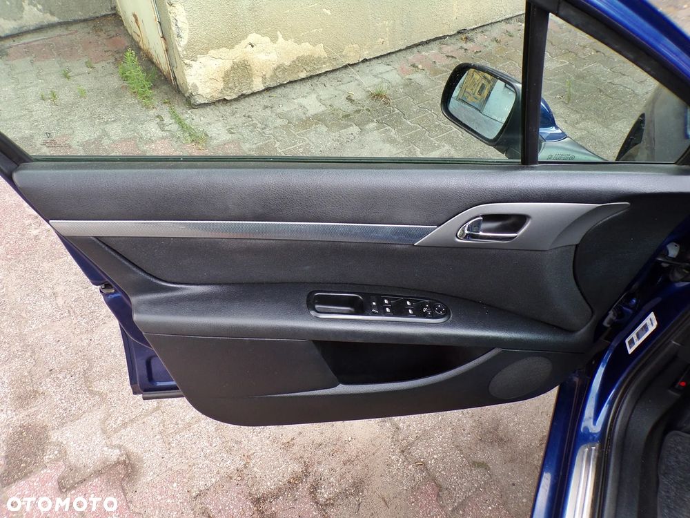 Peugeot 407 140 Automatik Premium - 17