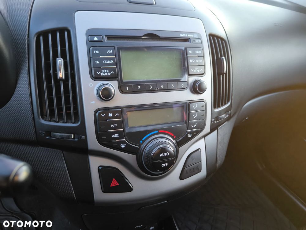 Hyundai i30 1.6 CRDi Premium - 11