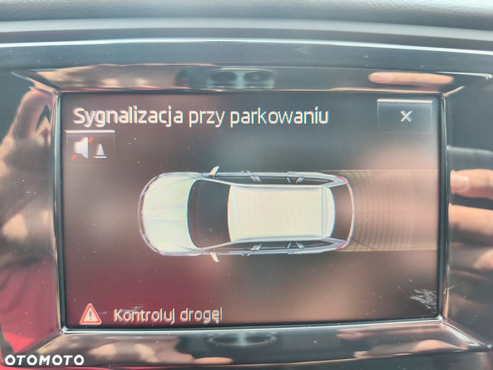 Skoda Octavia 2.0 TDI DSG RS - 19