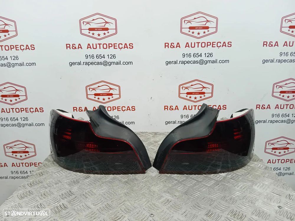 Farolins Trás Traseiro Esquerdo Direito Bmw Série 1 E82 E88 Pré LCI Escurecidos Originais - 1