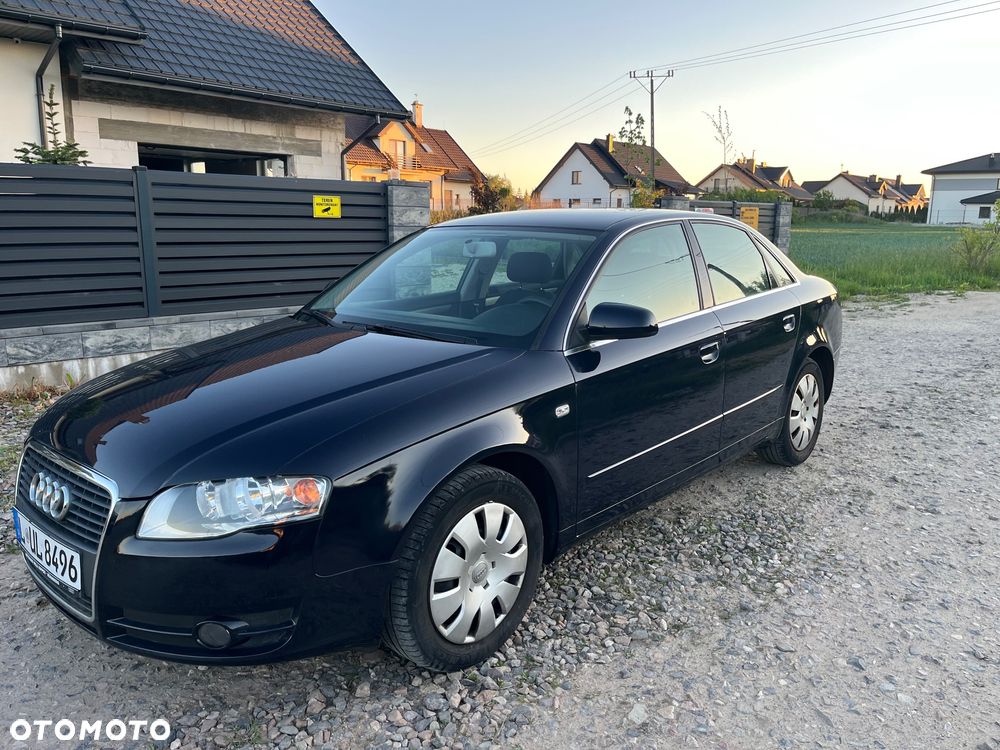 Audi A4 Limousine - 28