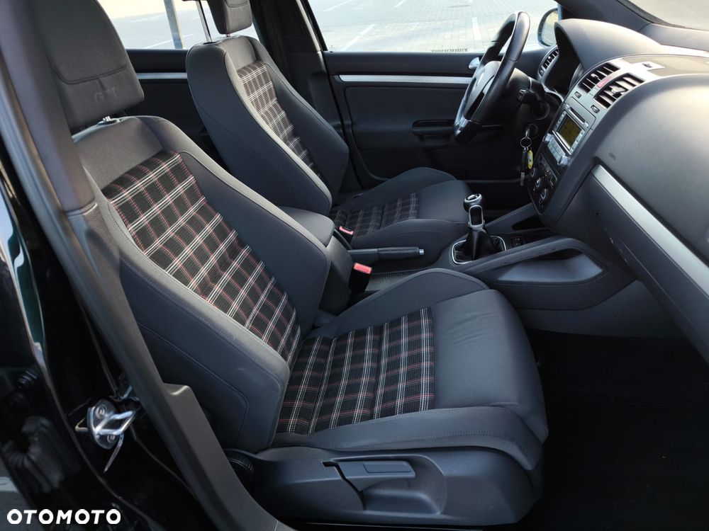 Volkswagen Golf 2.0 TSI GTI - 16
