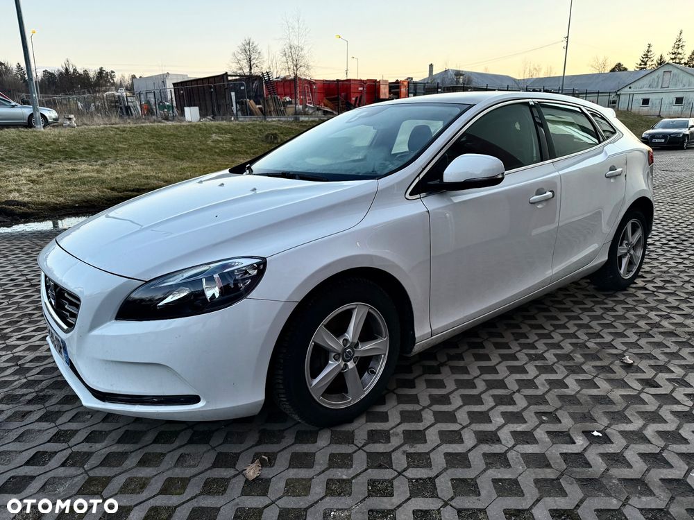 Volvo V40 - 4