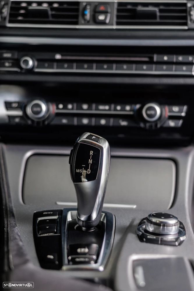 BMW 520 d Pack M Auto - 12