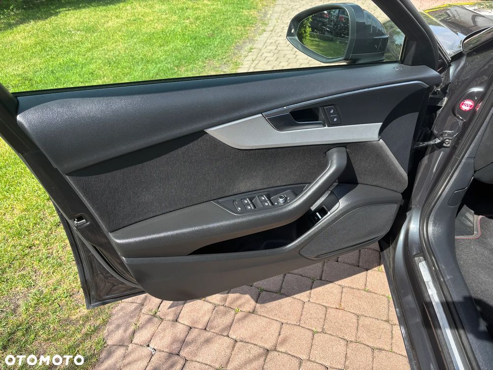 Audi A4 Avant 2.0 TDI DPF clean diesel Attraction - 17