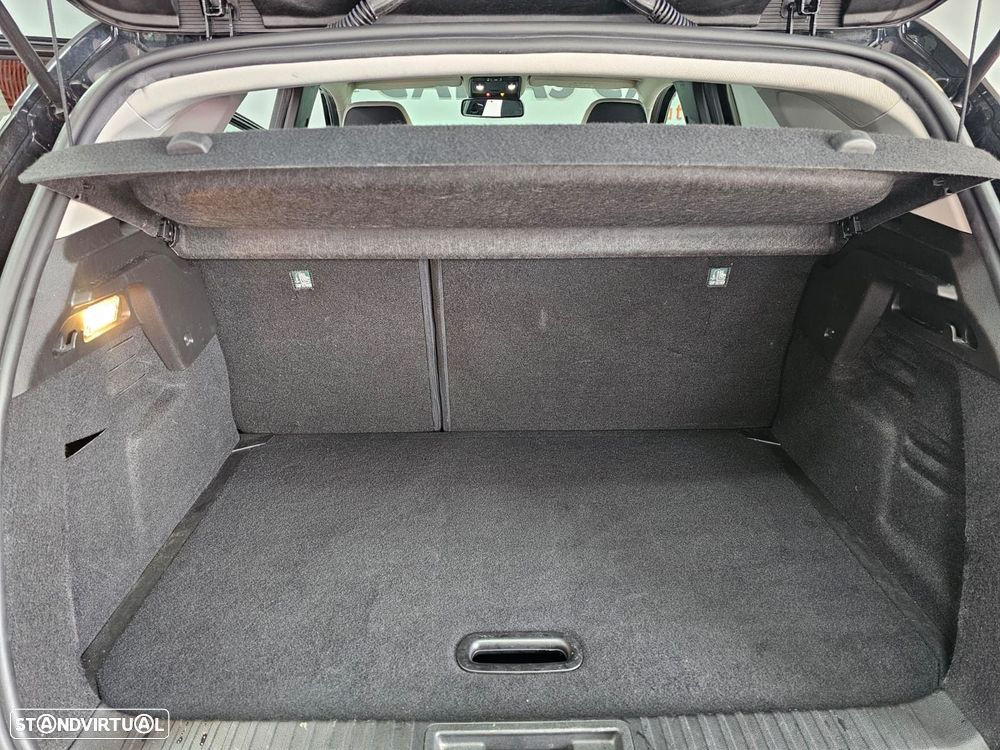 Renault Captur 1.6 E-Tech Full Hybrid Evolution - 22