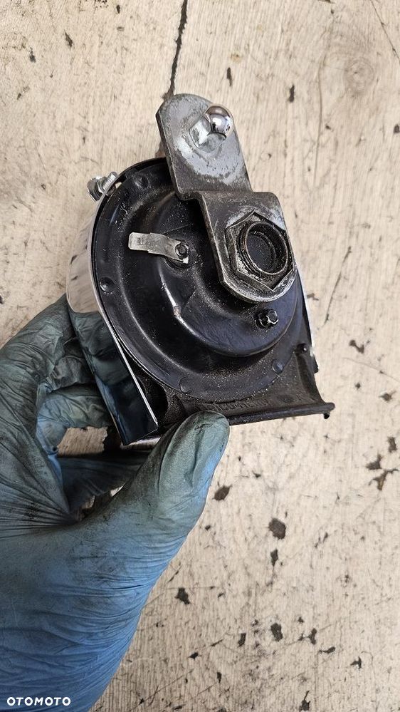 Chromowana osłona klakson Harley Davidson - 10