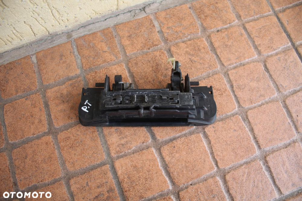 KLAMKA DRZWI PRAWY TYŁ LZ9W AUDI A6 C5 4B0839885 - 2