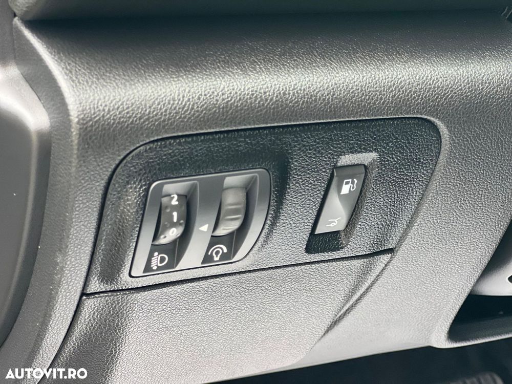 Renault Megane TCe 140 EDC GPF Zen - 21