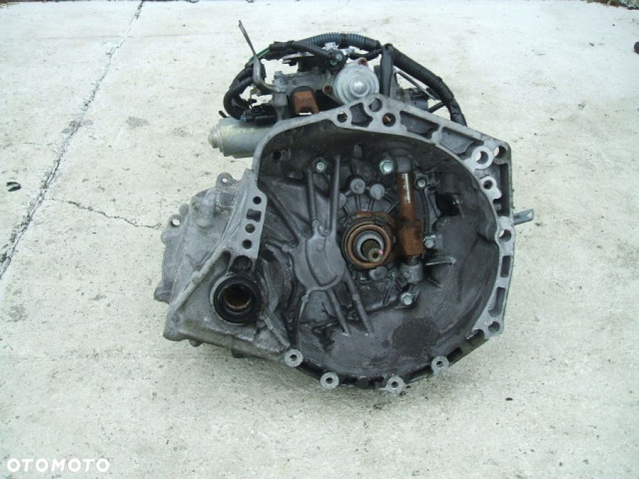 TOYOTA Yaris II AYGO 1.3VVTi SKRZYNIA BIEGÓW 80330711 automat - 1