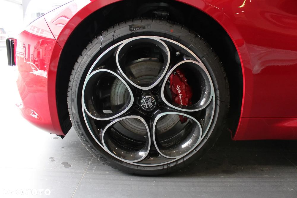 Alfa Romeo Giulia ver-2-0-turbo-veloce-q4 - 6