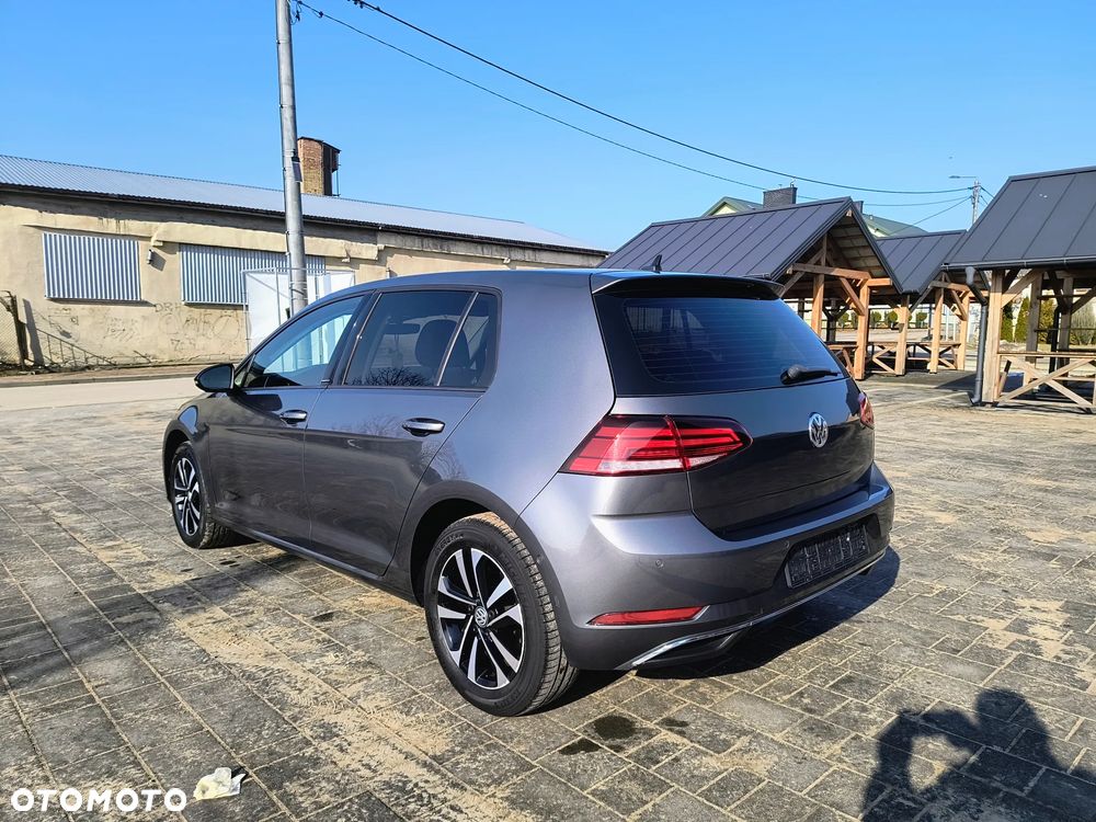 Volkswagen Golf - 15