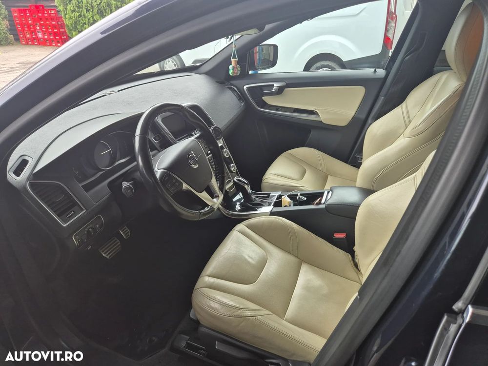 Volvo XC 60 D4AWD Kinetic - 3