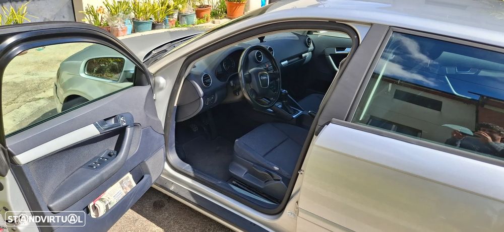 Audi A3 Sportback 1.9 TDi - 4