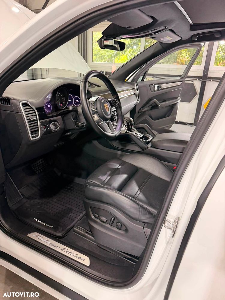 Porsche Cayenne E-Hybrid - 9