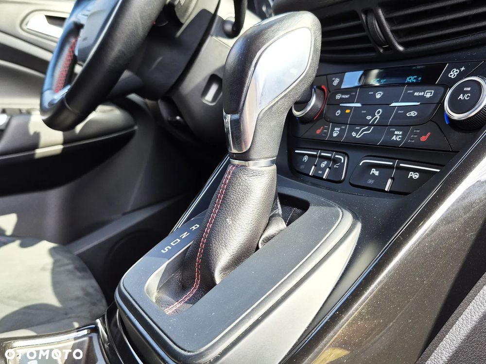 Ford Kuga 1.5 EcoBoost 4x4 ST-Line - 11