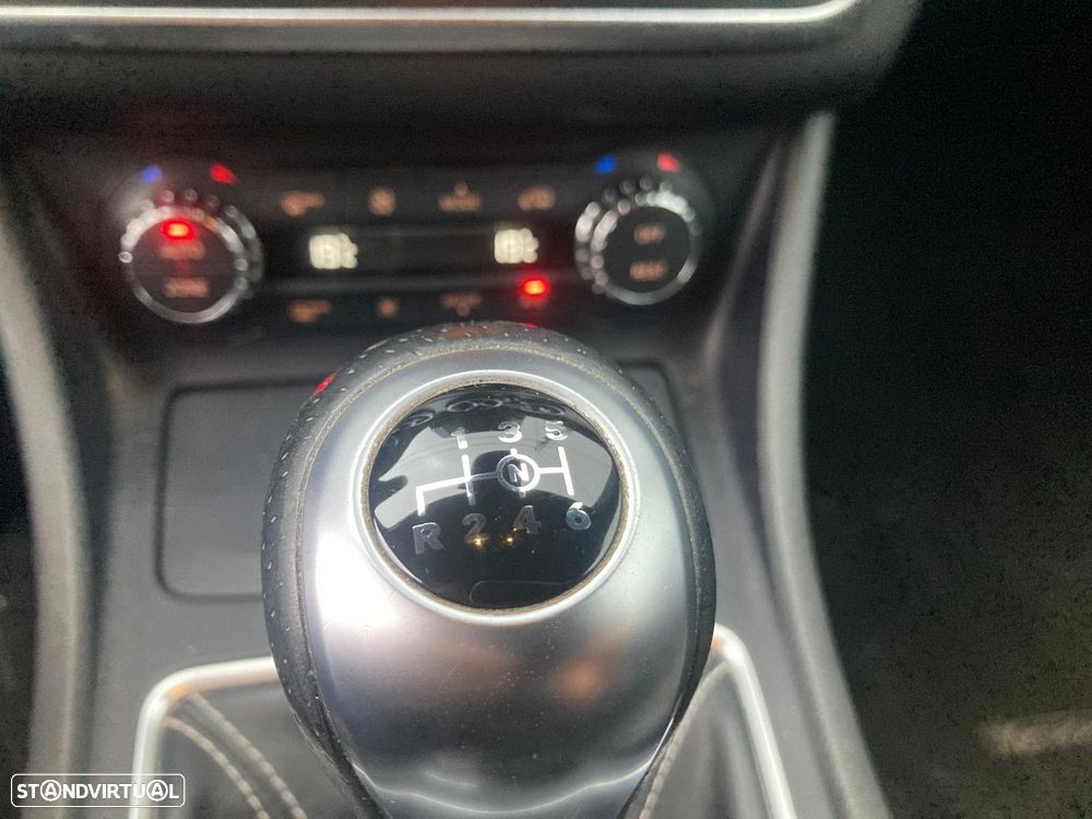 Mercedes-Benz CLA 200 d Shooting Brake Urban - 17