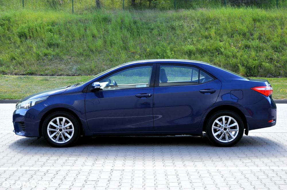 Toyota Corolla 1.6 Premium - 16