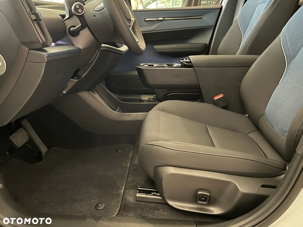 Volvo EX30 69kWh Twin Motor Ultra - 11