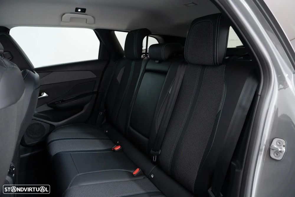 Peugeot 308 1.6 Hybrid Allure e-EAT8 - 29