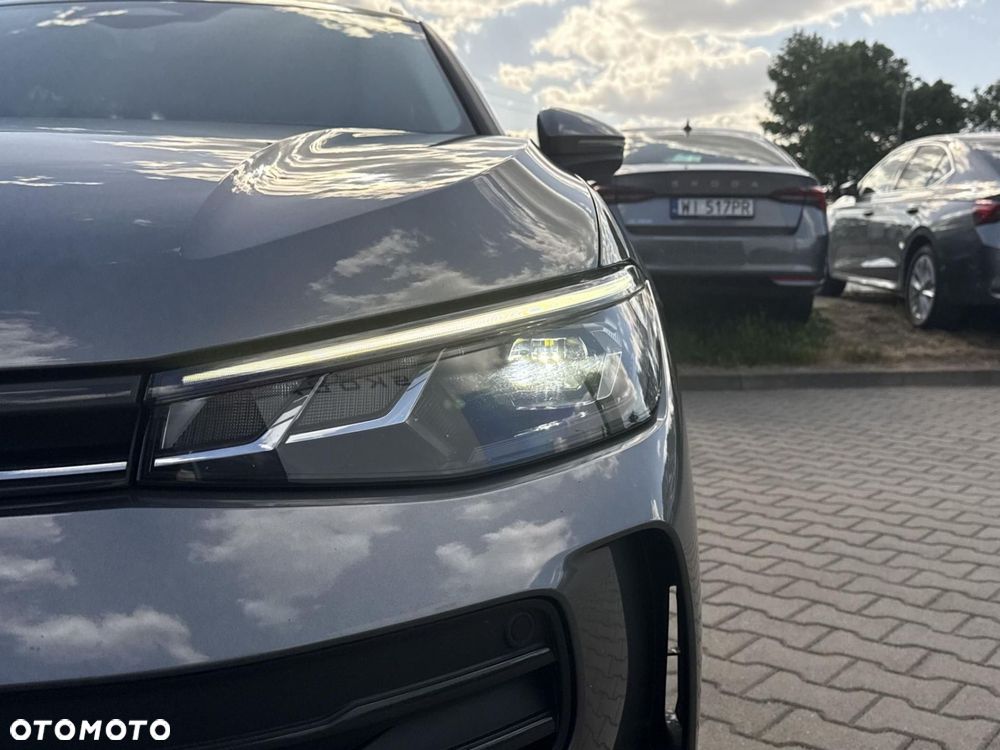 Volkswagen Passat - 24
