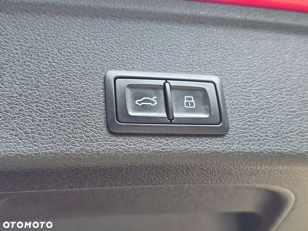 Audi A4 Avant 40 TDI quattro S tronic S line - 21