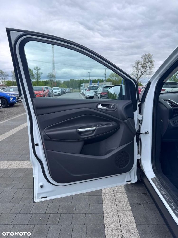 Ford Kuga 1.6 EcoBoost 2x4 Individual - 27
