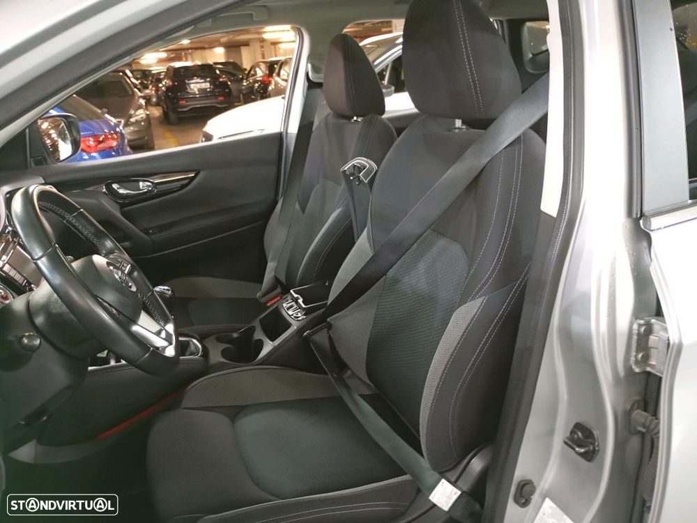 Nissan Qashqai 1.5 dCi N-Connecta J18 - 5