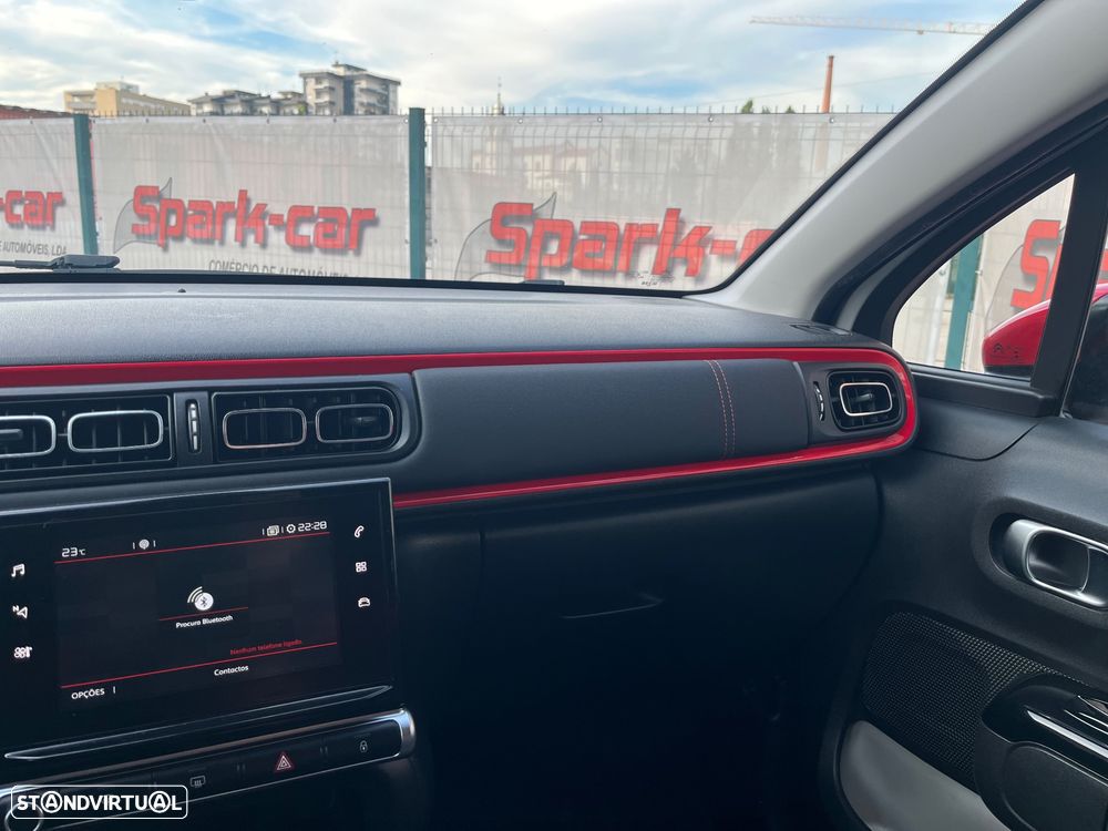 Citroën C3 1.2 PureTech Shine - 14