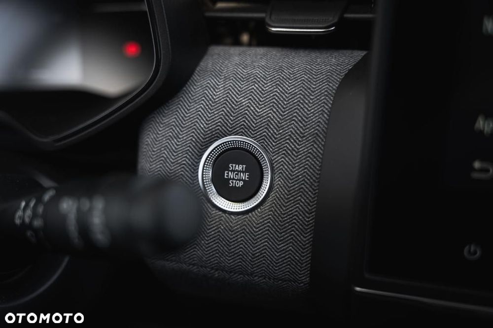 Renault Clio - 23