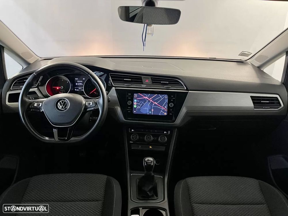 VW Touran 2.0 TDI SCR Comfortline - 4