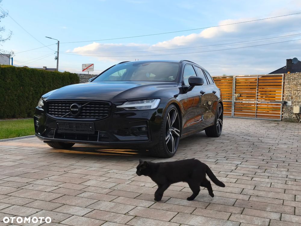 Volvo V60 D3 R-Design - 1