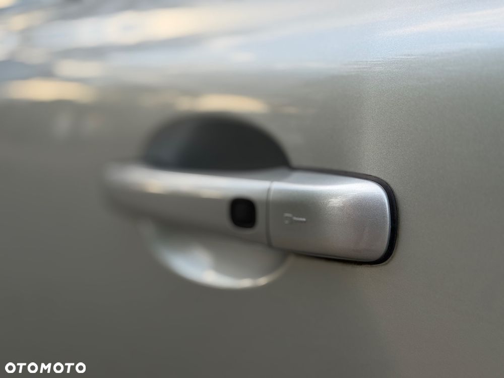 Volvo V70 D4 Geartronic Momentum - 21