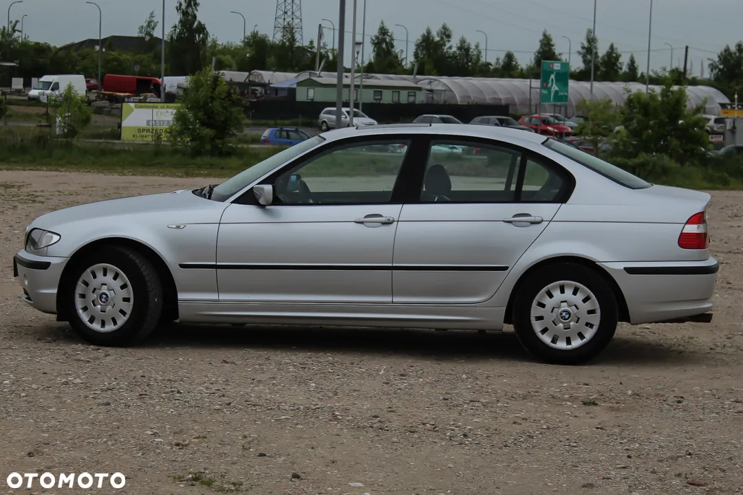 BMW Seria 3 316i - 12