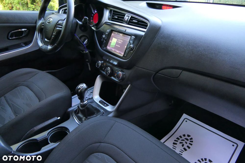 Kia Ceed 1.6 GDI Business Line - 18