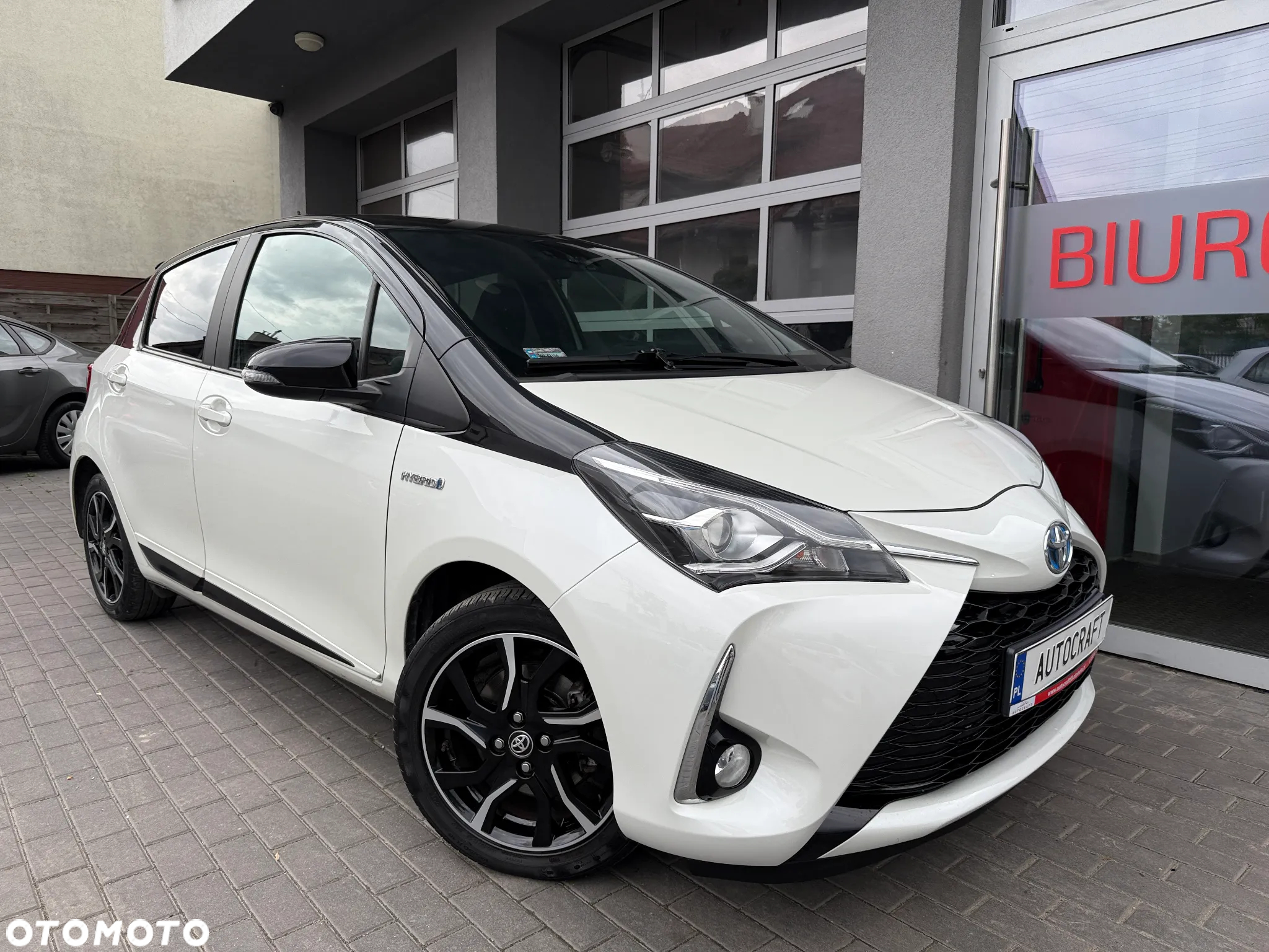 Toyota Yaris Hybrid 100 Selection Passion - 21