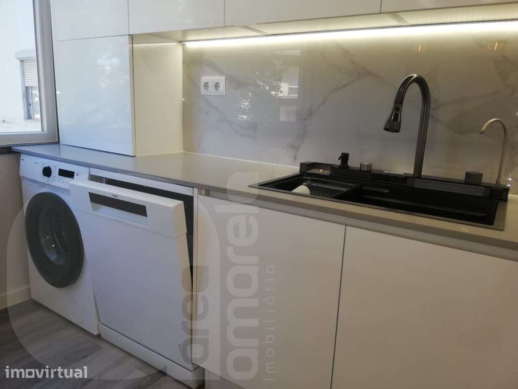 Apartamento T2 Corroios - Grande imagem: 4/21