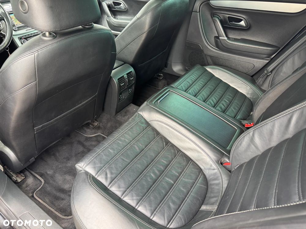 Volkswagen Passat CC - 20