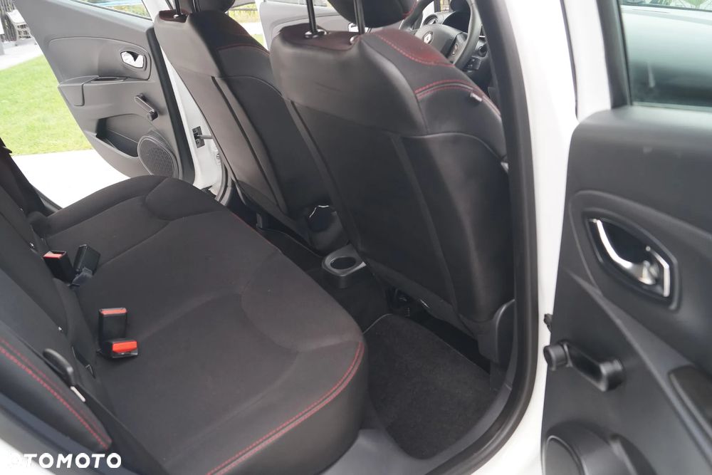 Renault Clio 1.2 16V 75 LIMITED - 8