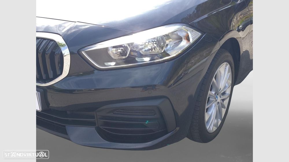 BMW 116 d Advantage Auto — fotografia 16