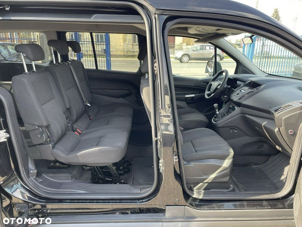 Ford Tourneo Connect 1.6 TDCi Titanium - 24