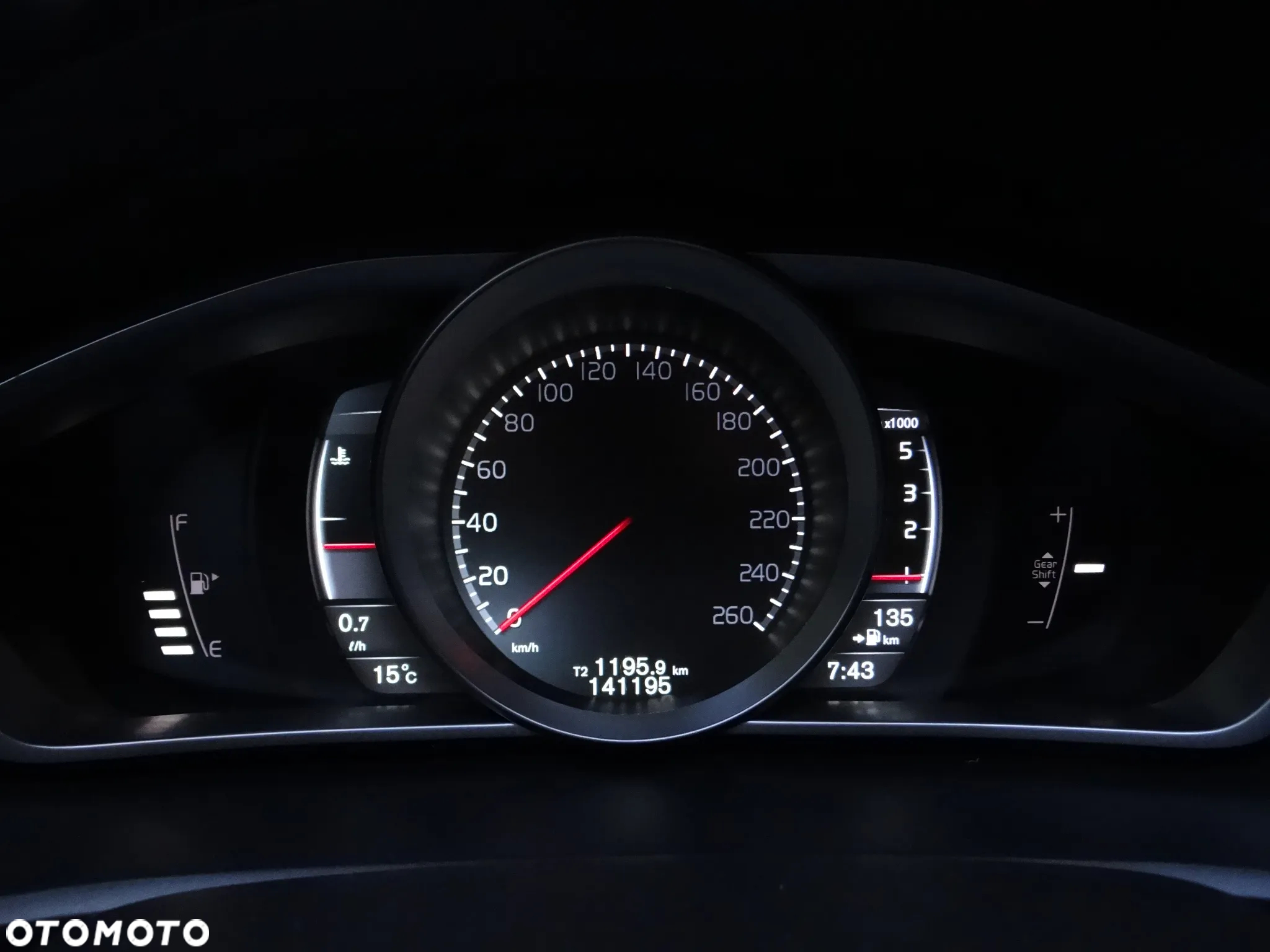 Volvo V40 D2 R-Design Kinetic - 25